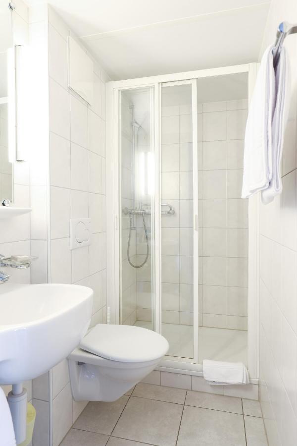 Hotel Loewen Niederuzwil Luaran gambar